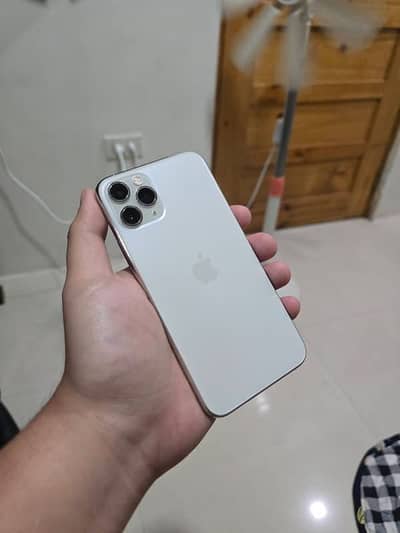 Apple iPhone 11 Pro (Urgent For sale)