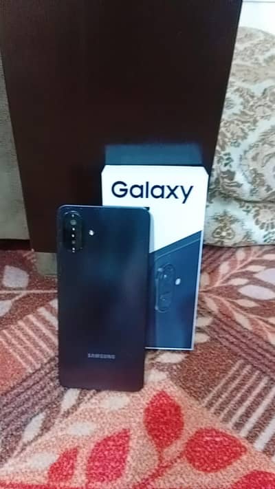 Samsung Galaxy A07 with Samsung adaptor