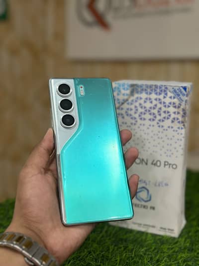 Tecno Camon 40 Pro 8GB Ram 256GB Storage With Box & 45W Charger