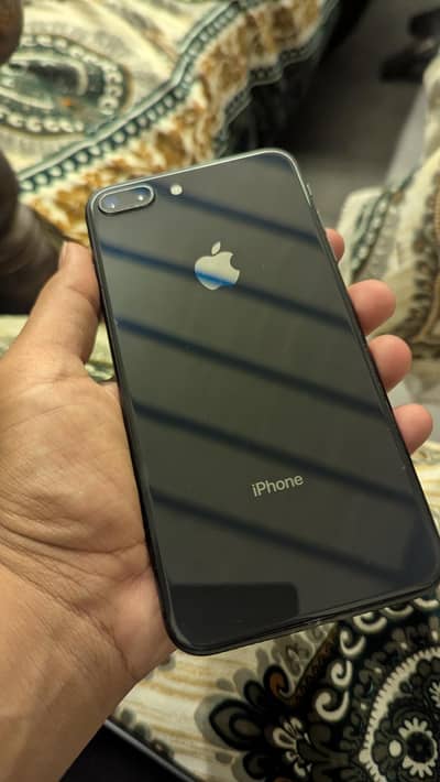 Apple iPhone 8 Plus