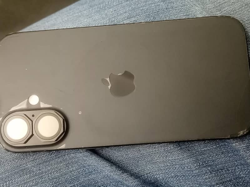 Apple iPhone 16 0
