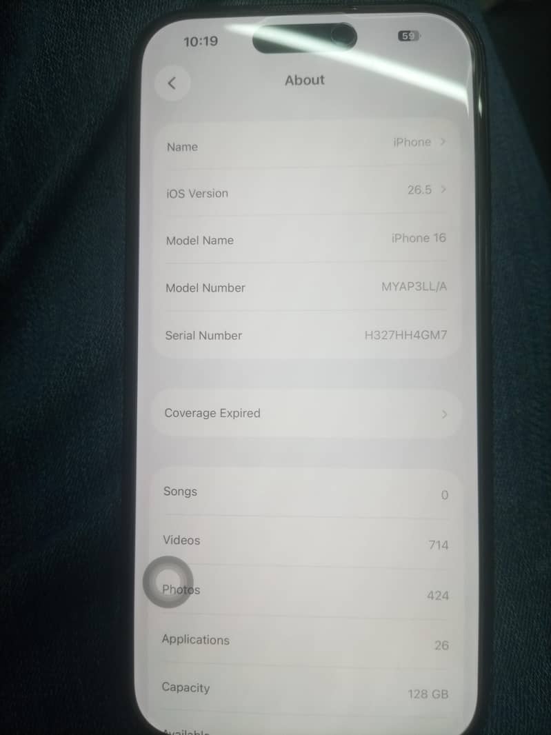Apple iPhone 16 4
