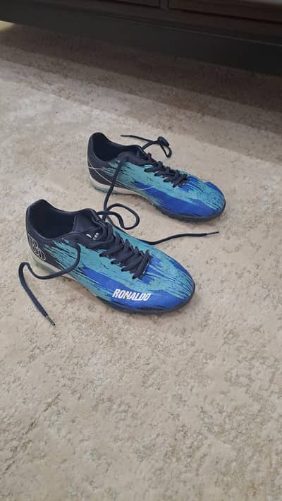 Ronaldo kits football boots Size 36 for kids