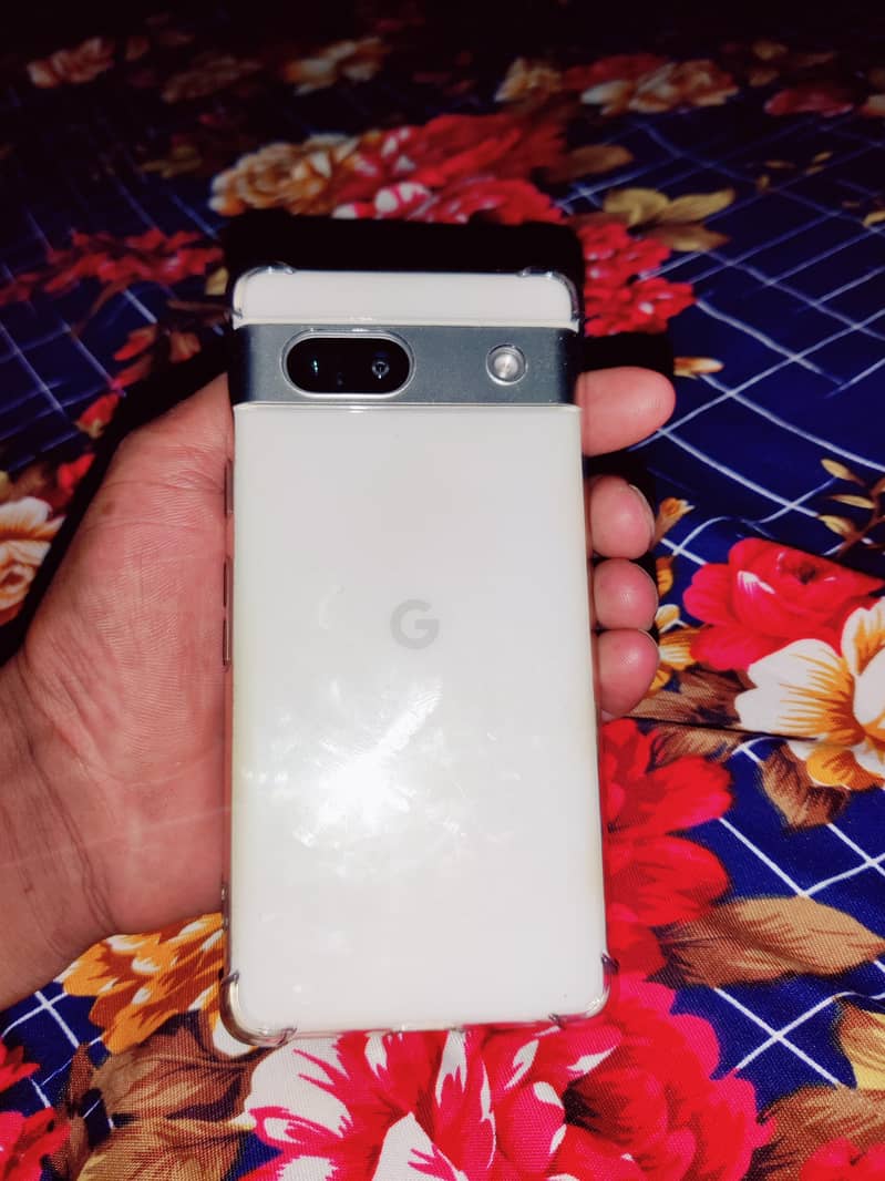 Google Pixel 7a 5