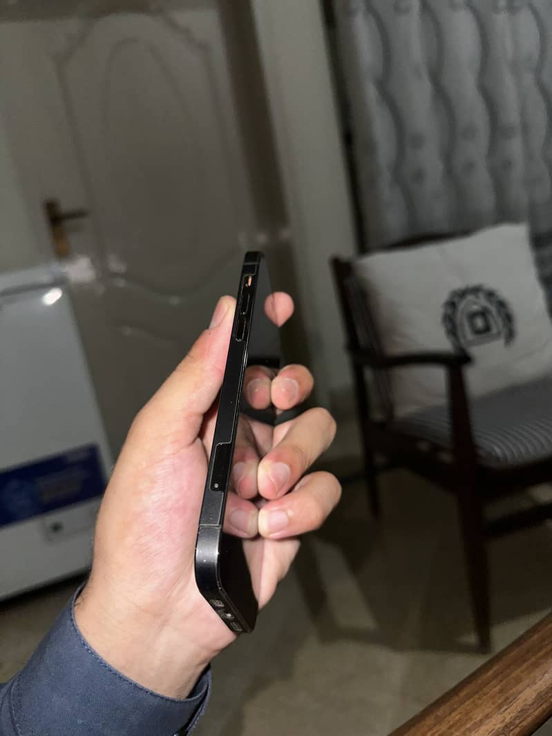 Iphone 12 pro 4