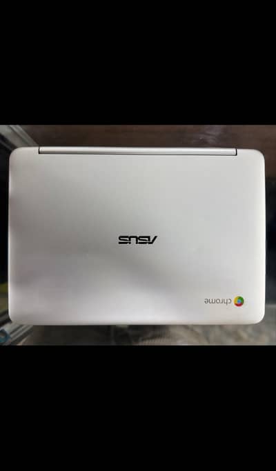 ASUS C100P Chromebook – Slim & Lightweight