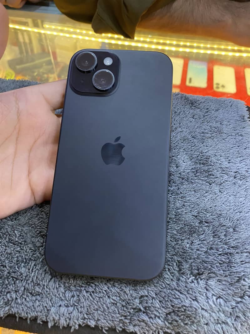 Apple iPhone 15 1