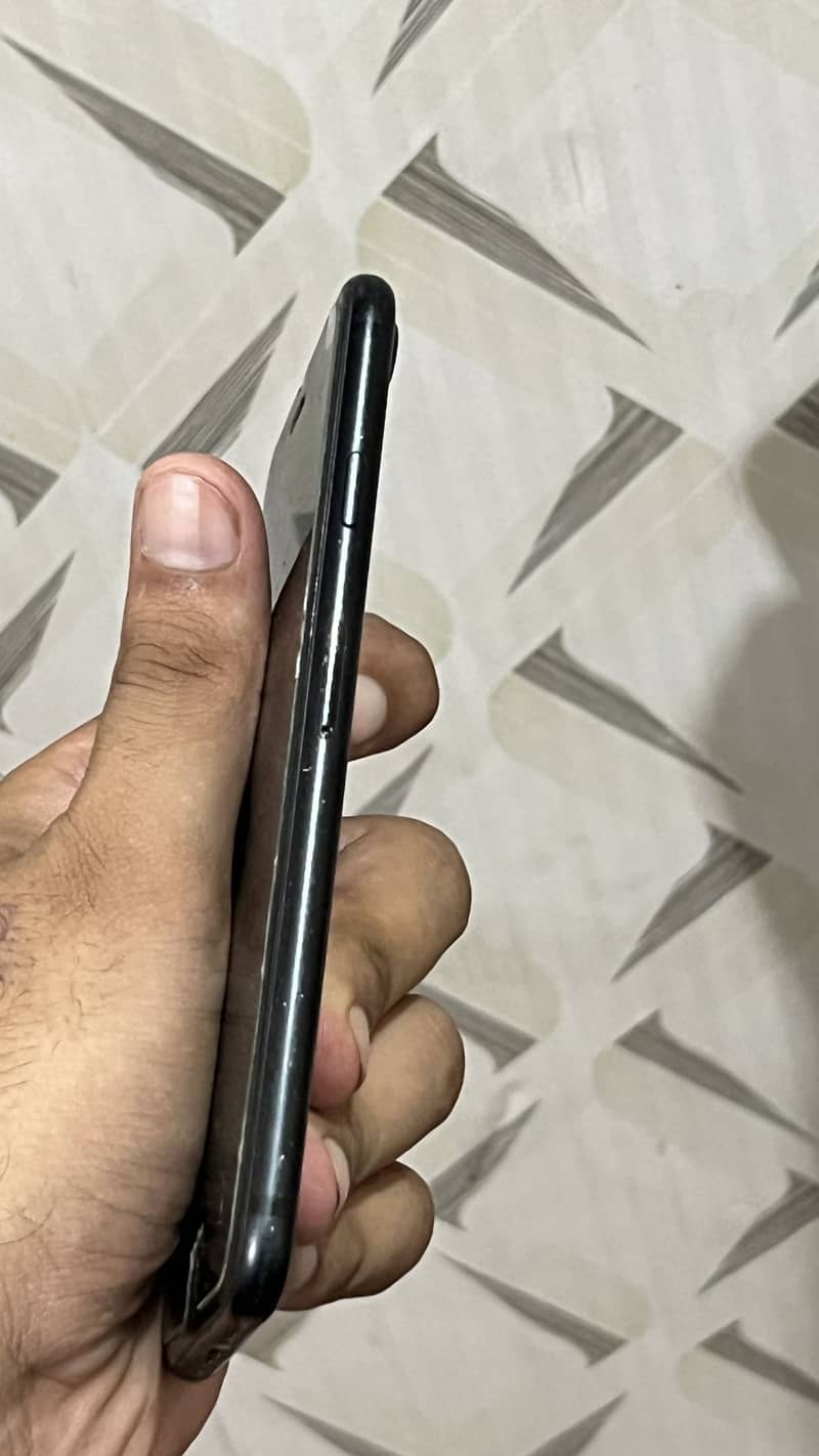 Apple iPhone 7 6