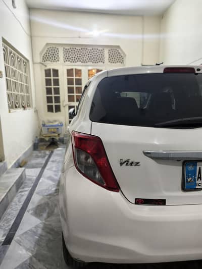 Toyota Vitz 2013