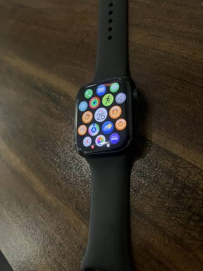 Apple Watch Series 8