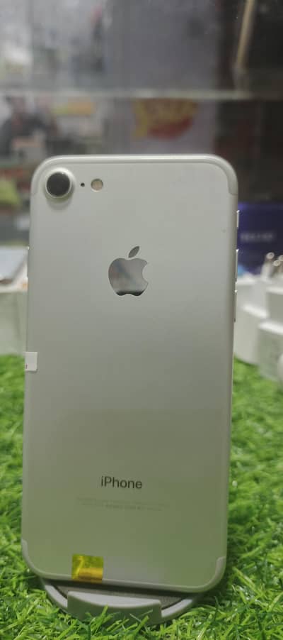 Apple iPhone 7