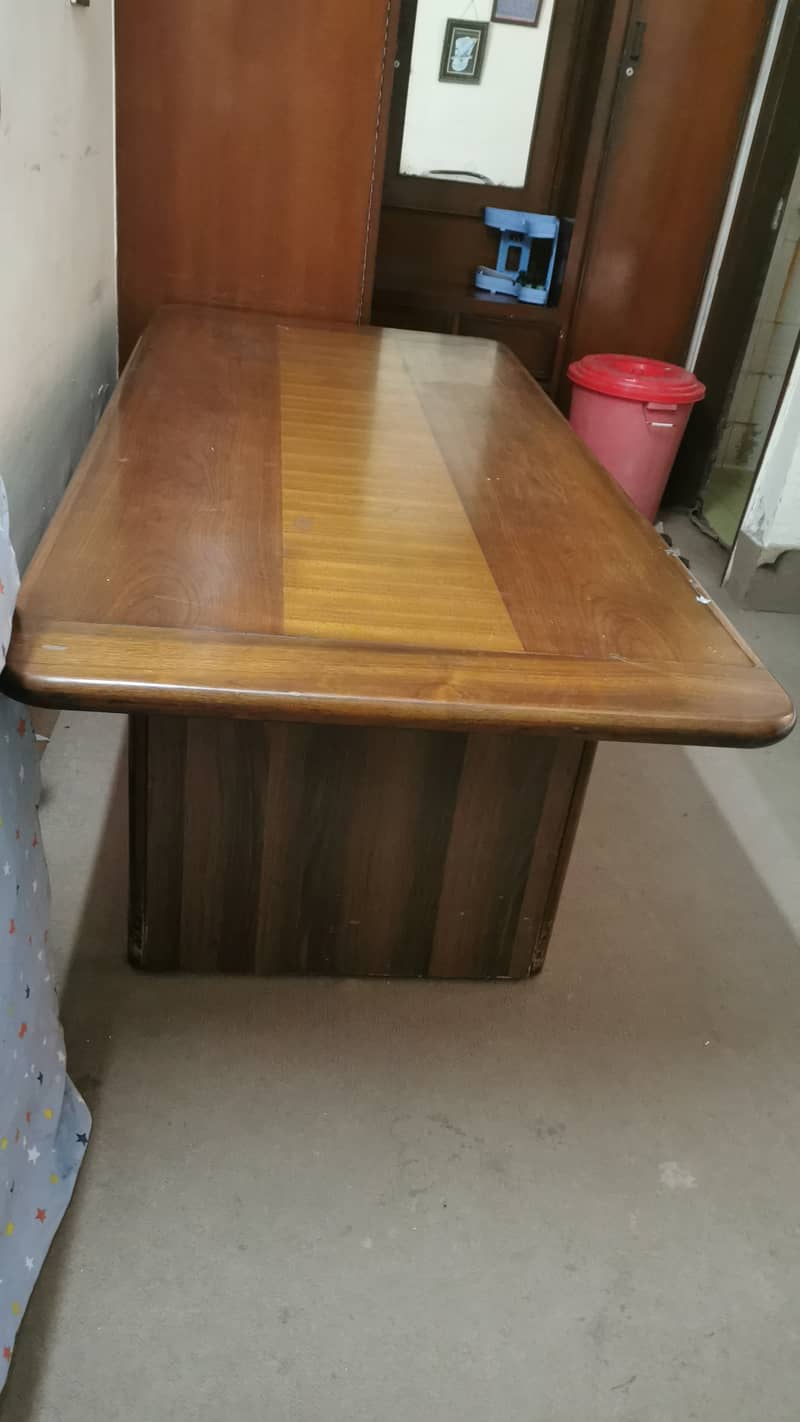 Old  model dinning table 1