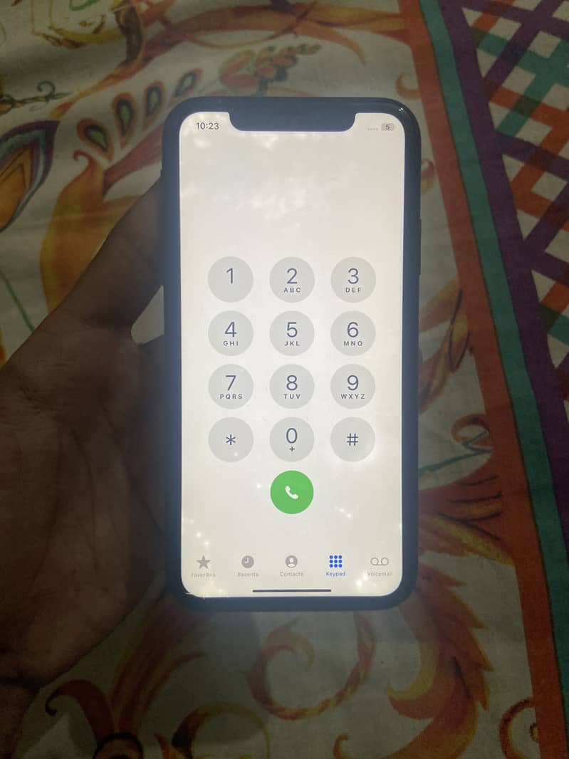 iPhone XR 3