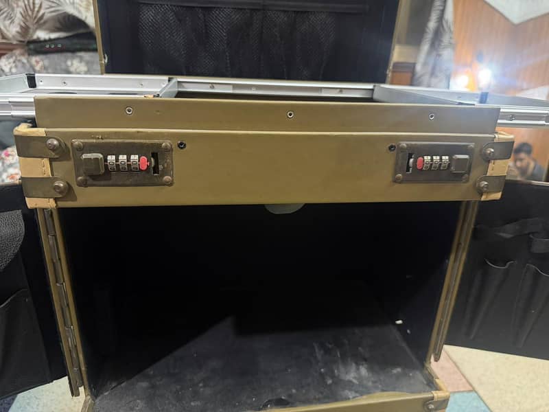 MakeUp Trolley Bag 10