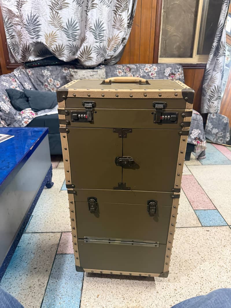 MakeUp Trolley Bag 12