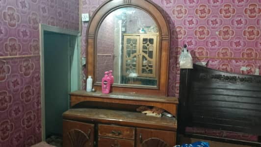 dressing table