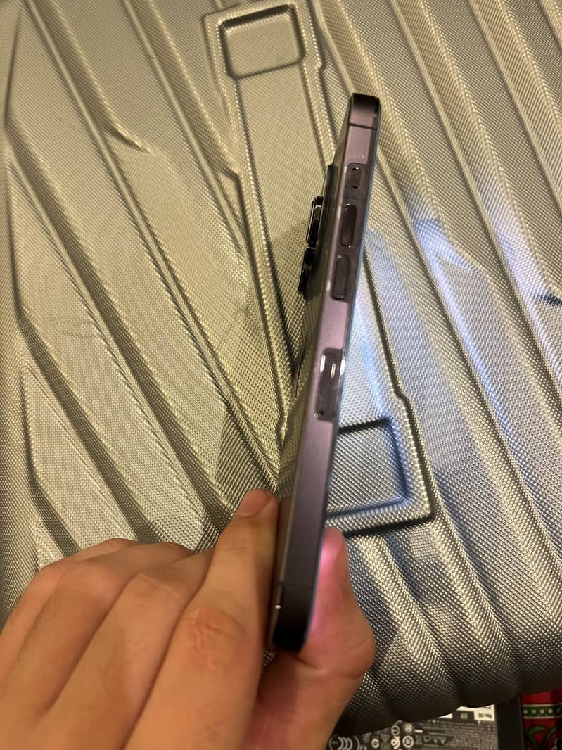 Apple iPhone 14 Pro 1
