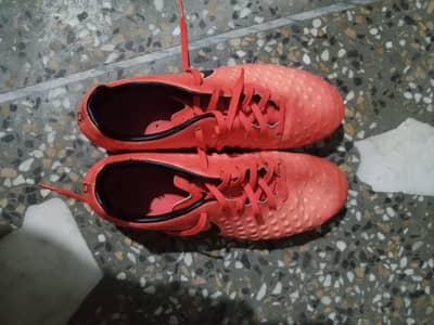 Football shoes