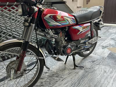 Honda 125 2023 model urgent sale