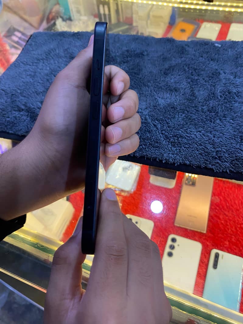 Apple iPhone 15 1