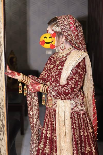 Velvet Lehnga. With Double Dupata & Jewellery