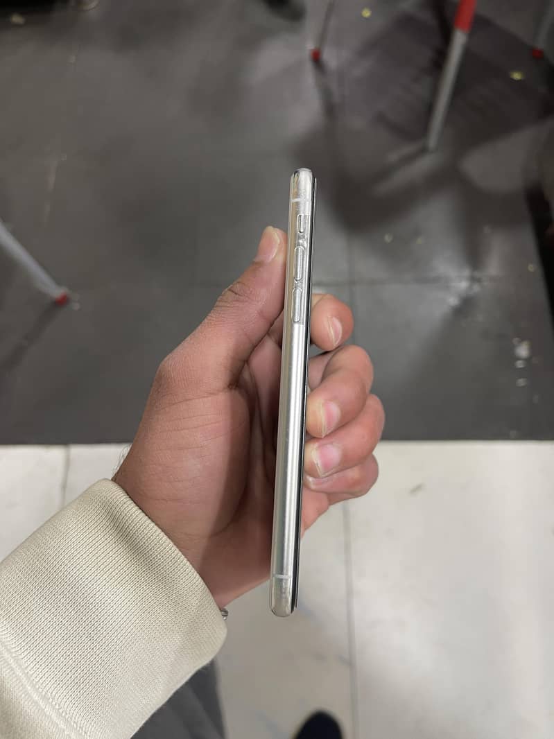 Apple iPhone X 1