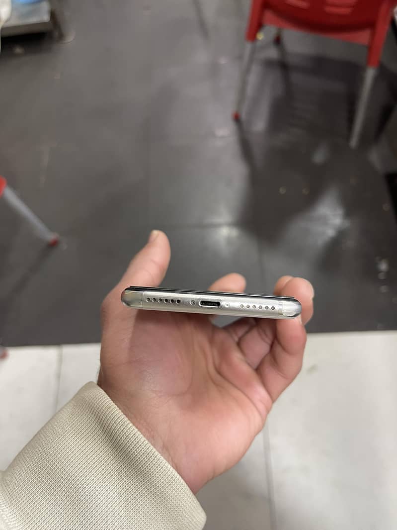 Apple iPhone X 2