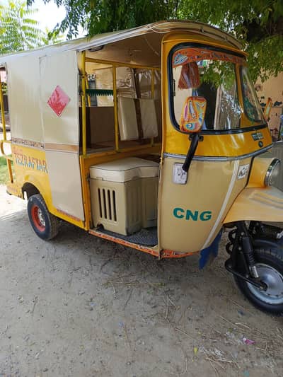 Good condition hai Auto Rickshaw hai argent sele home used hai