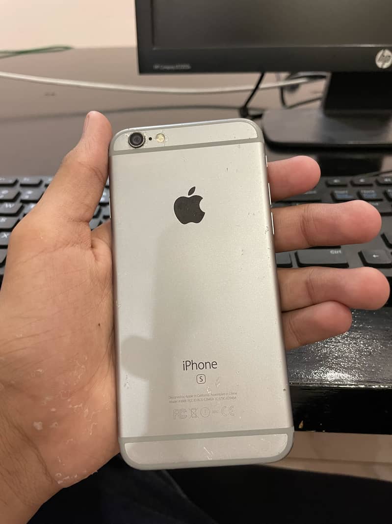 Apple iPhone 6S 3