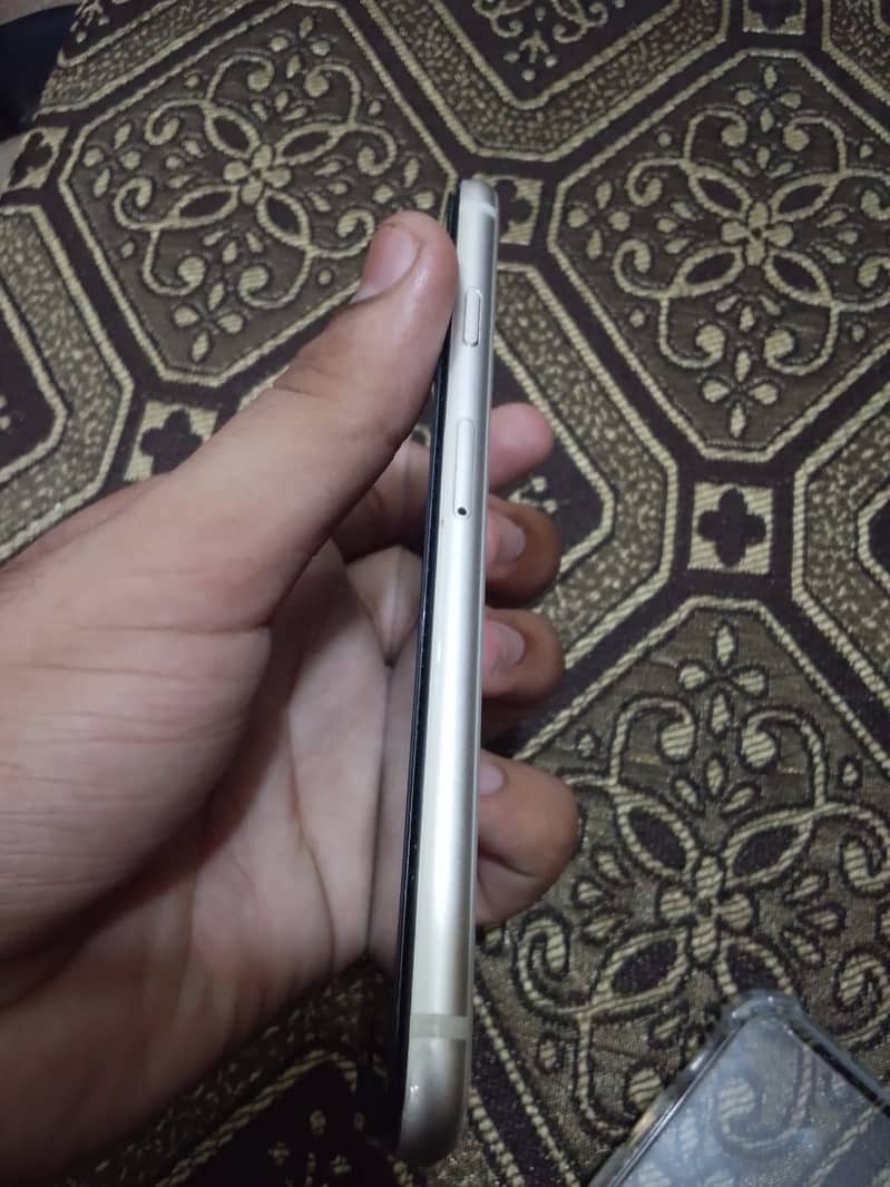 Apple iPhone SE 2