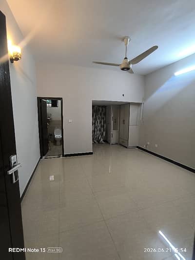 6 Bedrooms & 6 Bathrooms 2 Kitchen House Available For Rent In G10