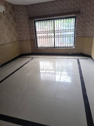 House Having 5 Bedrooms And 5 Bathrooms DD TV Lounge Kitchen