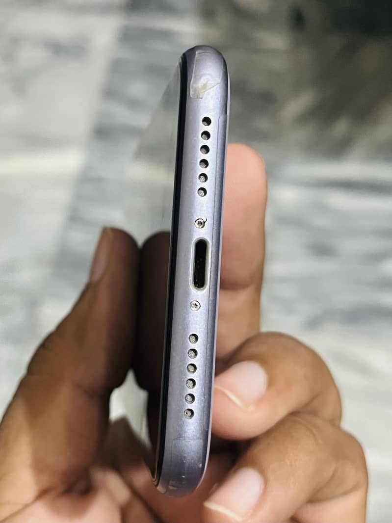 Apple iPhone 11 1