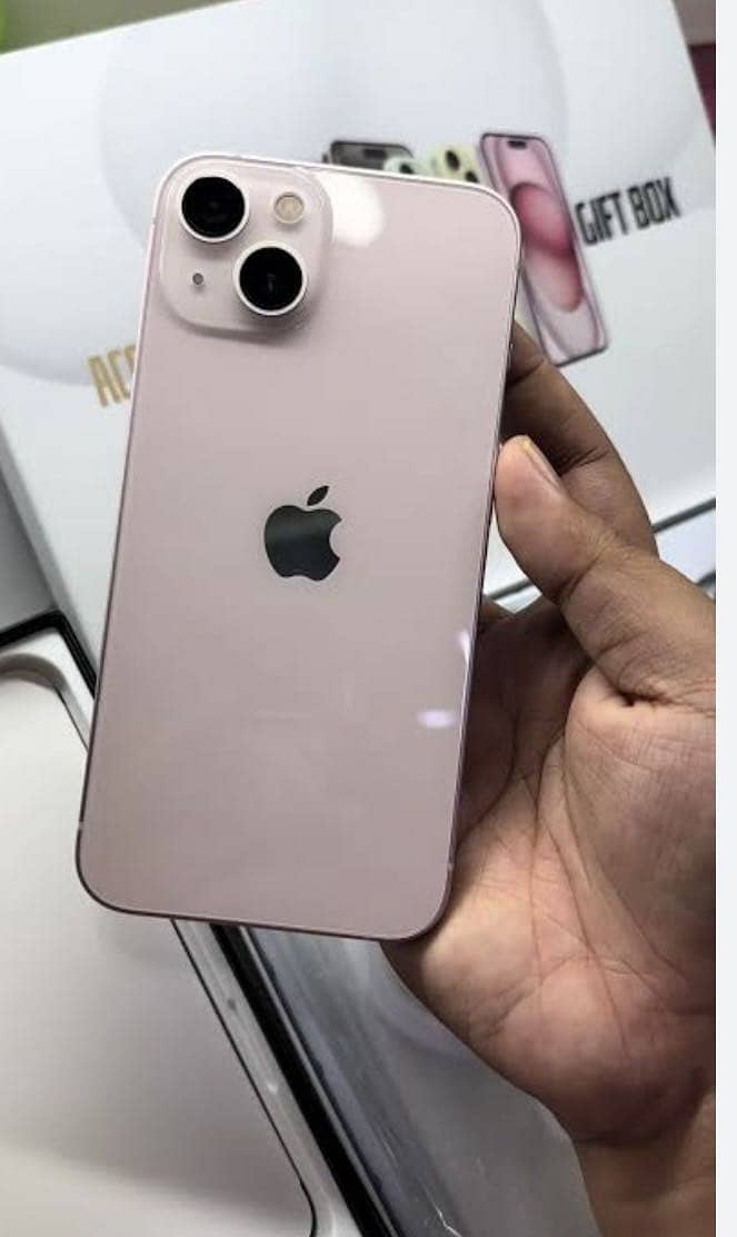 Apple iPhone 13 1