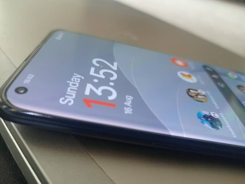 One Plus 10 Pro 4