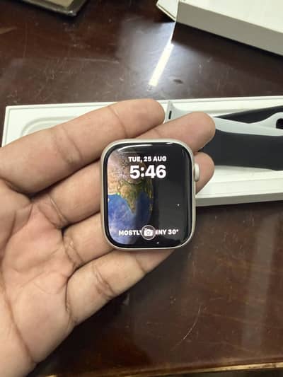 Apple watch series 8  ( 45mm )