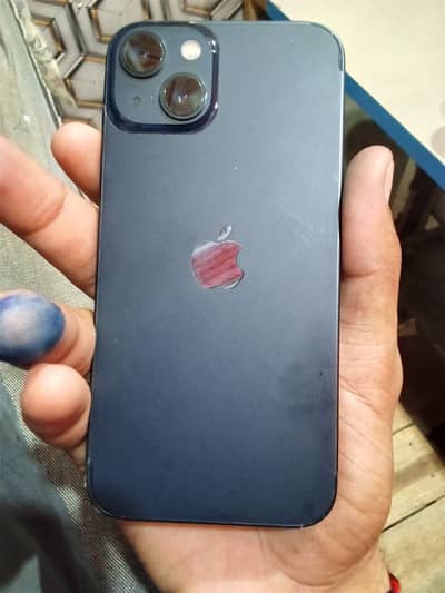 Apple iPhone 13