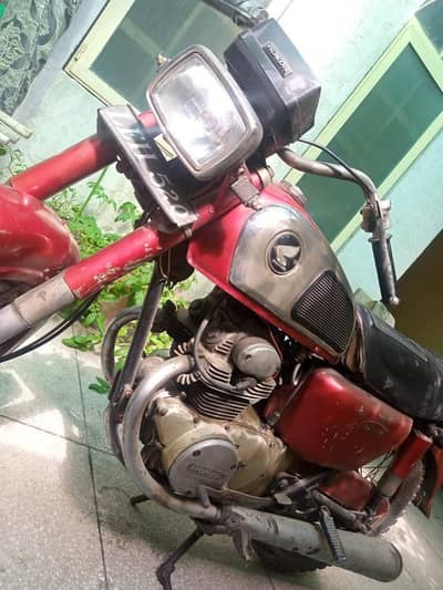 Honda cd 175
