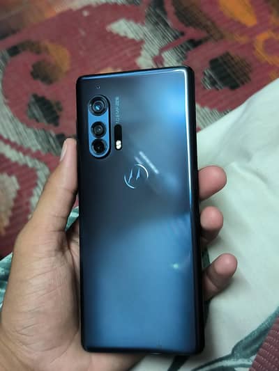 Motorola edge plus 12.256 (10.10 condition) 108MP. processor 865