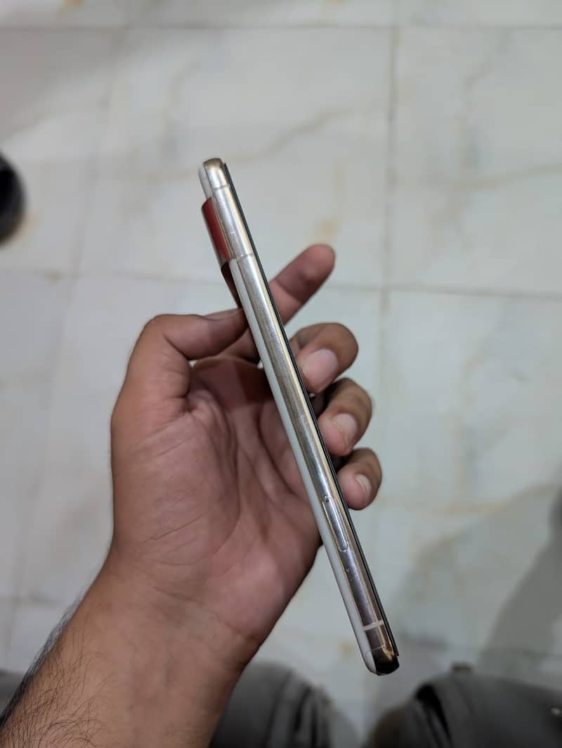 Google Pixel 8 Pro 4
