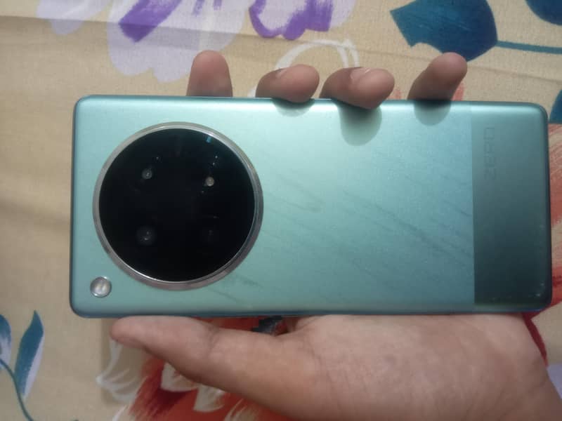 Infinix Zero 40 1