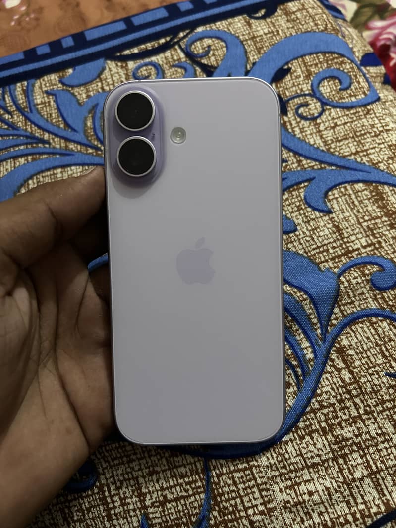Apple iPhone 17 0