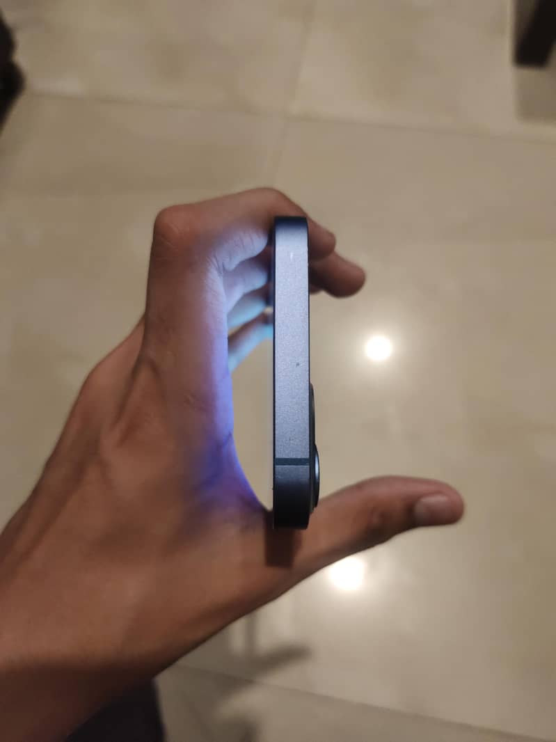 Apple iPhone 13 1
