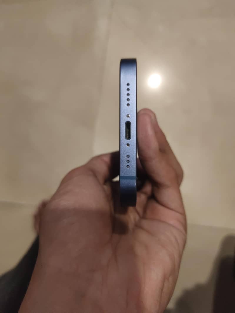 Apple iPhone 13 3