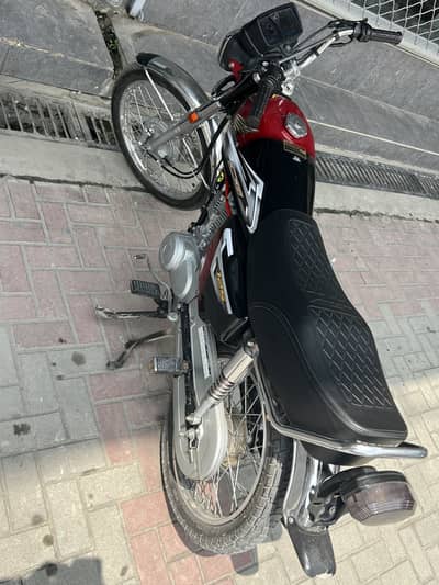 Honda 125 2023 model All punjab num double saman just buy and drive