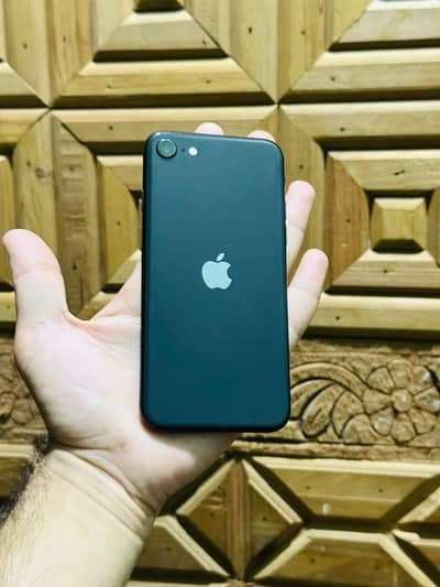 Apple iPhone SE 20222 non pta 64gb 84battery genuin phone waterpack