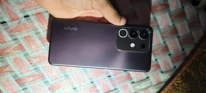 Vivo Y29