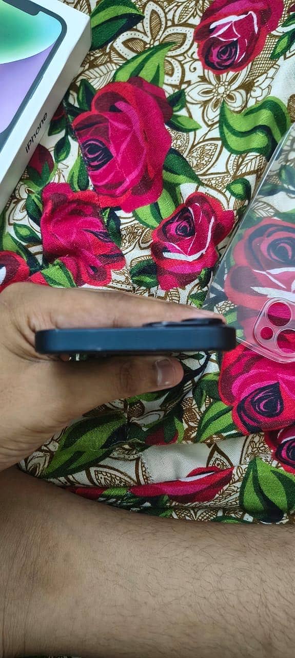Apple iPhone 14 0
