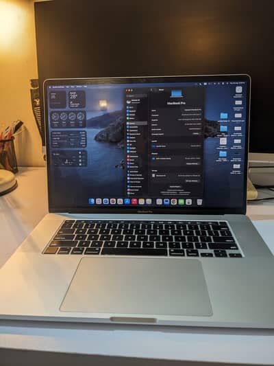 MacBook Pro 2019 | 16" inches | 32GB RAM/512GB SSD | Touchbar