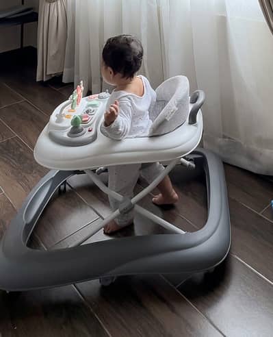 Bambies zubaidas baby walker